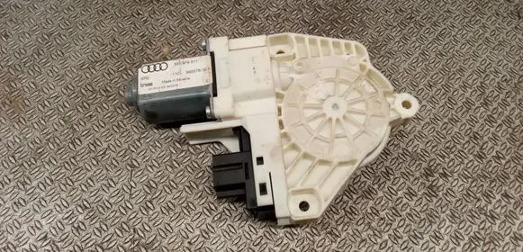 Skoda Yeti (5L) Front door window regulator motor 8K0959811