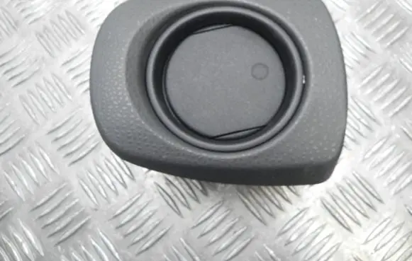 Dashboard side air vent grill/cover trim