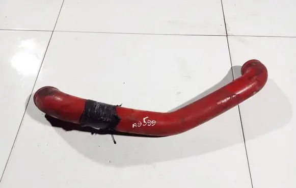 Iveco Daily 40.8 Engine coolant pipe/hose