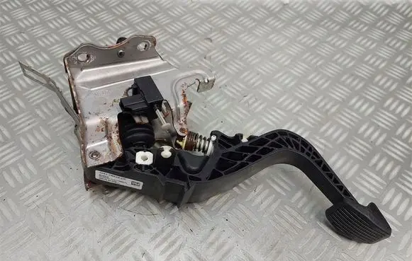 Clutch pedal