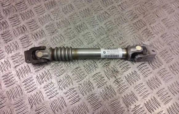 BMW 1 E82 E88 Steering column universal joint 6781591