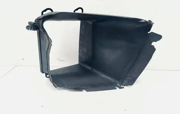 Audi Q7 4M Intercooler air guide/duct channel 602485 4M0121333
