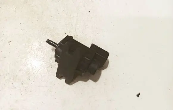 Opel Astra H Turbo solenoid valve 70246100 7.02461.00