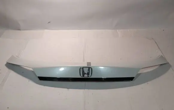 Honda HR-V Tailgate trim 74890T7A