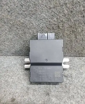 BMW 4 F36 Gran coupe Fuel injection pump control unit/module 7476687 26043152A 02142017