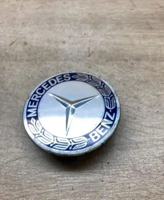 Mercedes-Benz C W204 Original wheel cap A1714000025