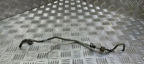 BMW X1 E84 Fuel injector supply line/pipe 