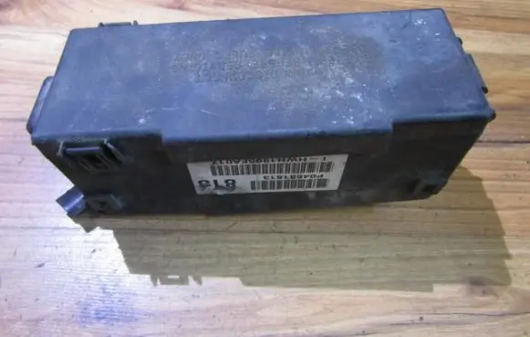 Chrysler Neon I Fuse box set p04661813