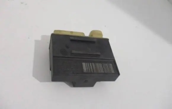 Peugeot 3008 I Coolant fan relay 9662570880