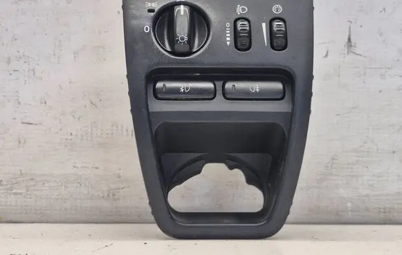 Volvo XC90 Light module LCM 30739304 MG411200100 05W41E01