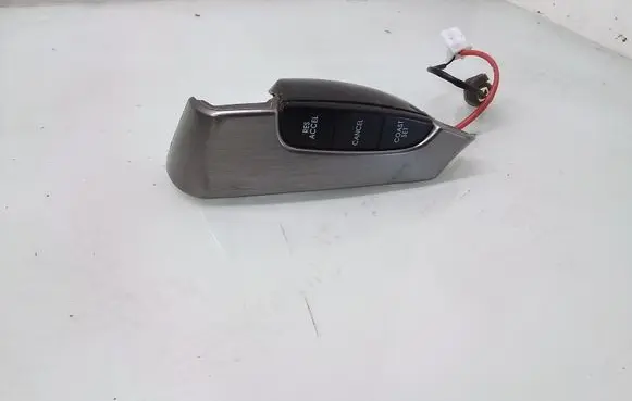 KIA Sorento Steering wheel buttons/switches 3E100