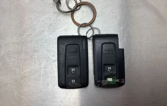 Toyota Corolla Verso AR10 Ignition key/card 