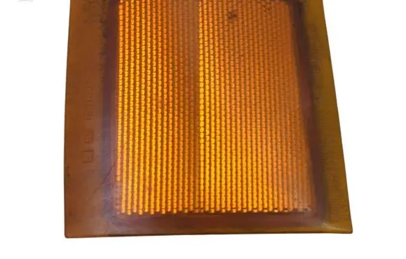 Chevrolet Suburban Front reflector 16519351 16519353