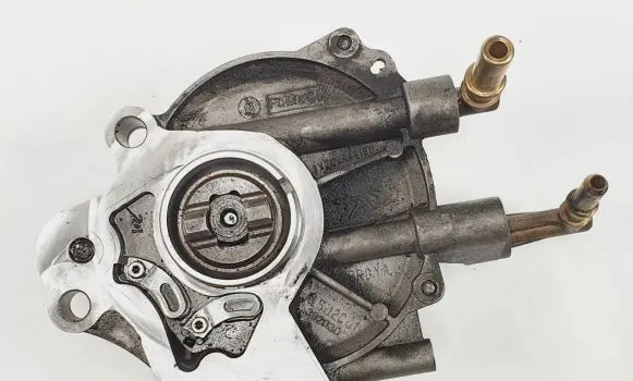 Jaguar XJ X351 Vacuum pump 9X2Q-2A451-BD