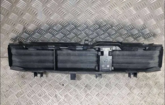 BMW 4 G22 G23 G24 G26 Radiator trim 5A1E916