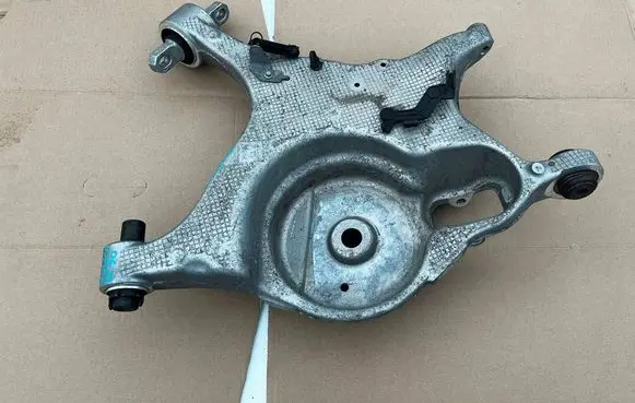 Volvo XC90 Rear upper control arm/wishbone 32395070
