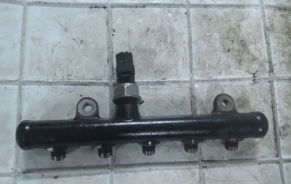 Ford Mondeo MK IV Fuel main line pipe 9681649580