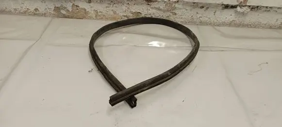 Mercedes-Benz CLA C117 X117 W117 Engine compartment rubber 