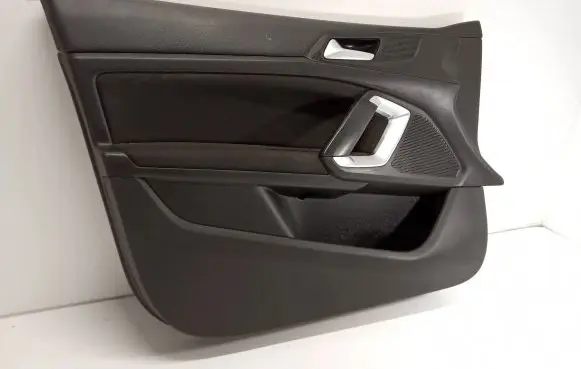 Peugeot 308 Front door card panel trim 96776523ZD 13260105 9022001730405