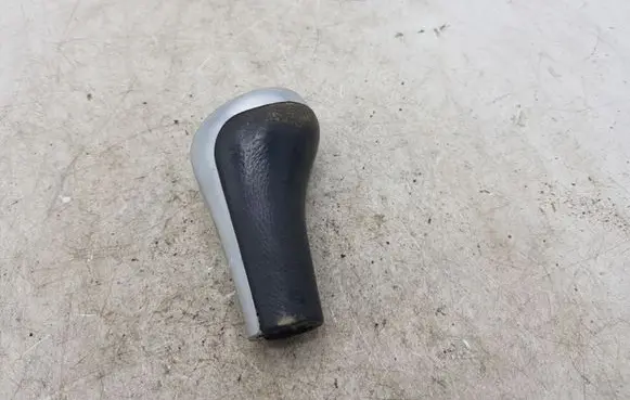 BMW 1 E81 E87 Gear lever shifter trim leather/knob NOCODE