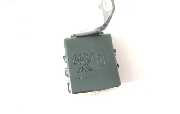 Toyota Yaris Door central lock control unit/module 8597052050