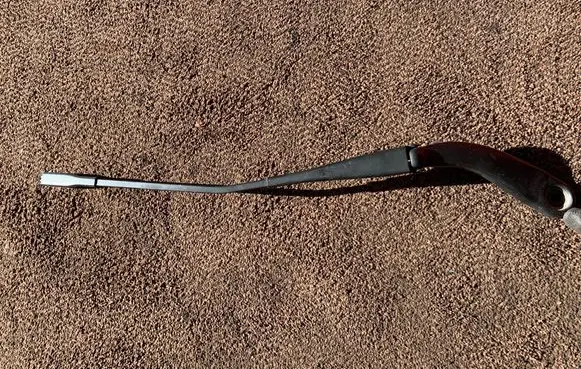 BMW 1 F20 F21 Front wiper blade arm 7239520