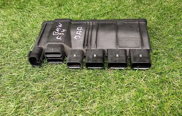 BMW 4 F36 Gran coupe Power management control unit 8638551 863855101