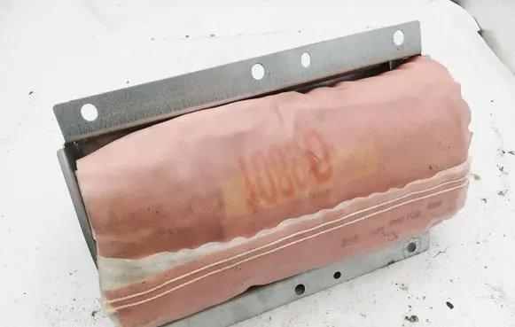 Volvo XC90 Passenger airbag 8686592