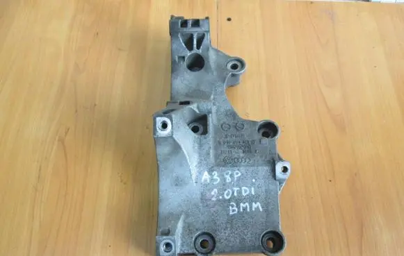 Audi A3 S3 8P Generator/alternator bracket 038903143AF