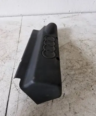 Audi A4 S4 B5 8D Engine cover (trim) 050103935
