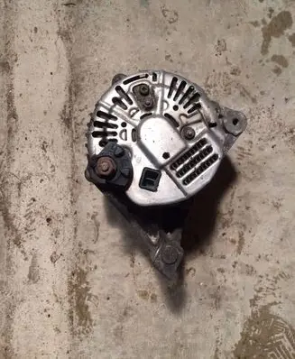 Volvo S40, V40 Generator/alternator 9472908 TN1022110500