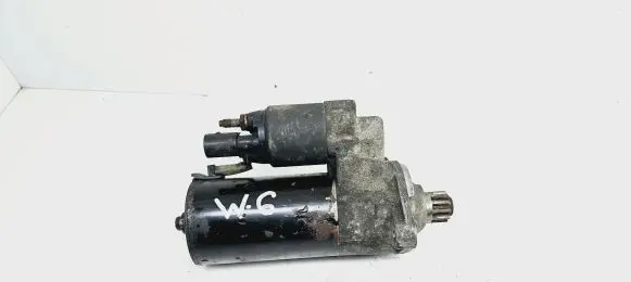 Volkswagen Multivan T5 Starter motor 02E911024A