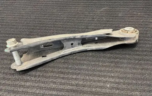 KIA Optima Rear upper control arm/wishbone 190909E378
