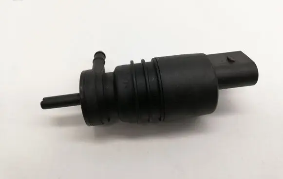 BMW X1 E84 Windscreen/windshield washer pump 23557610