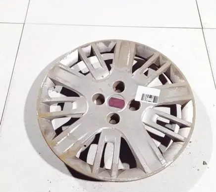 Fiat Doblo R15 wheel hub/cap/trim 051755980e