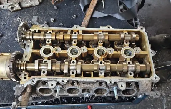 Engine head