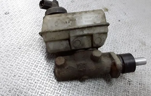 Renault Laguna I Master brake cylinder 7700823486
