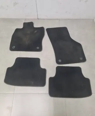 Volkswagen Golf VII Car floor mat set 