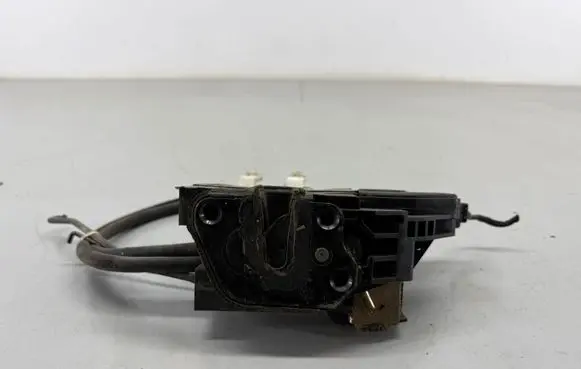 Hyundai Santa Fe Front door lock