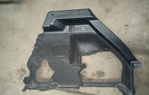 Toyota Auris E180 Trunk/boot lower side trim panel 