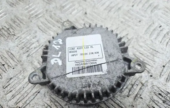 Nissan Navara D23 Headlight ballast module Xenon W0898