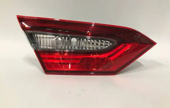 Toyota Camry VIII XV70 Tailgate rear/tail lights TOYOTACAMRYLAMPA