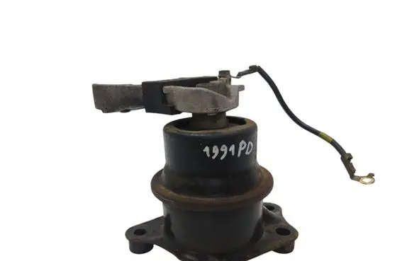 Honda Insight Engine mount bracket