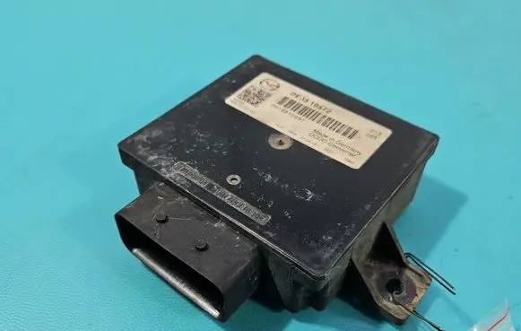 Mazda 6 Central body control module PE0318572 IMPRK1551041