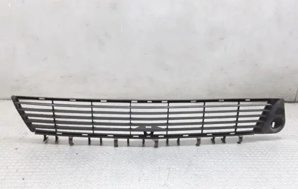 Opel Vectra C Front bumper lower grill 09186126
