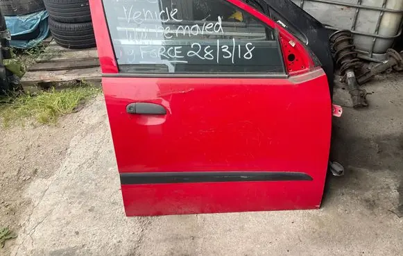 Hyundai i10 Front door