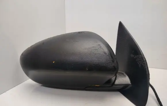Nissan Qashqai Front door electric wing mirror 