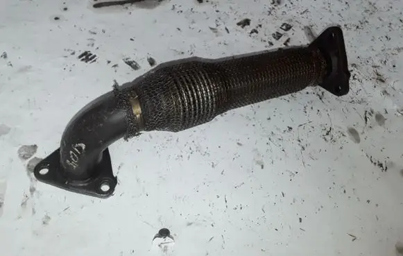 Audi A6 S6 C6 4F EGR valve line/pipe/hose NOCODE