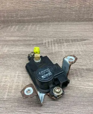 Mitsubishi Pajero Central locking motor 1528005960 MB669754