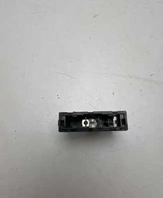 Audi A6 S6 C6 4F Hazard light switch 4F0941509 06105S 9751216